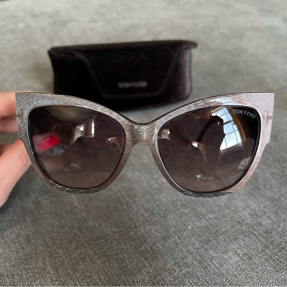 Tom Ford Anoushka TF371 Cat Eye Sunglasses.